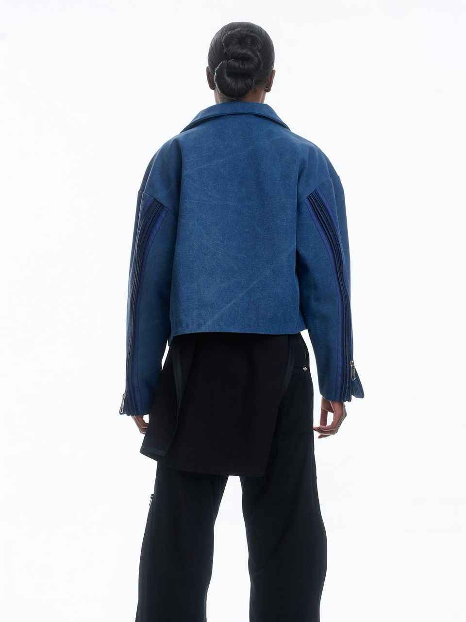 THE VECTOR JACKET look